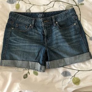 Cute LOFT denim roll shorts